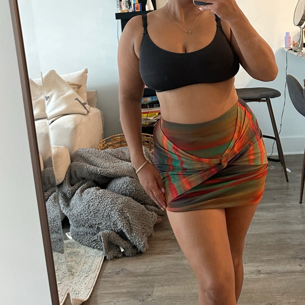 Topshop skirt - new